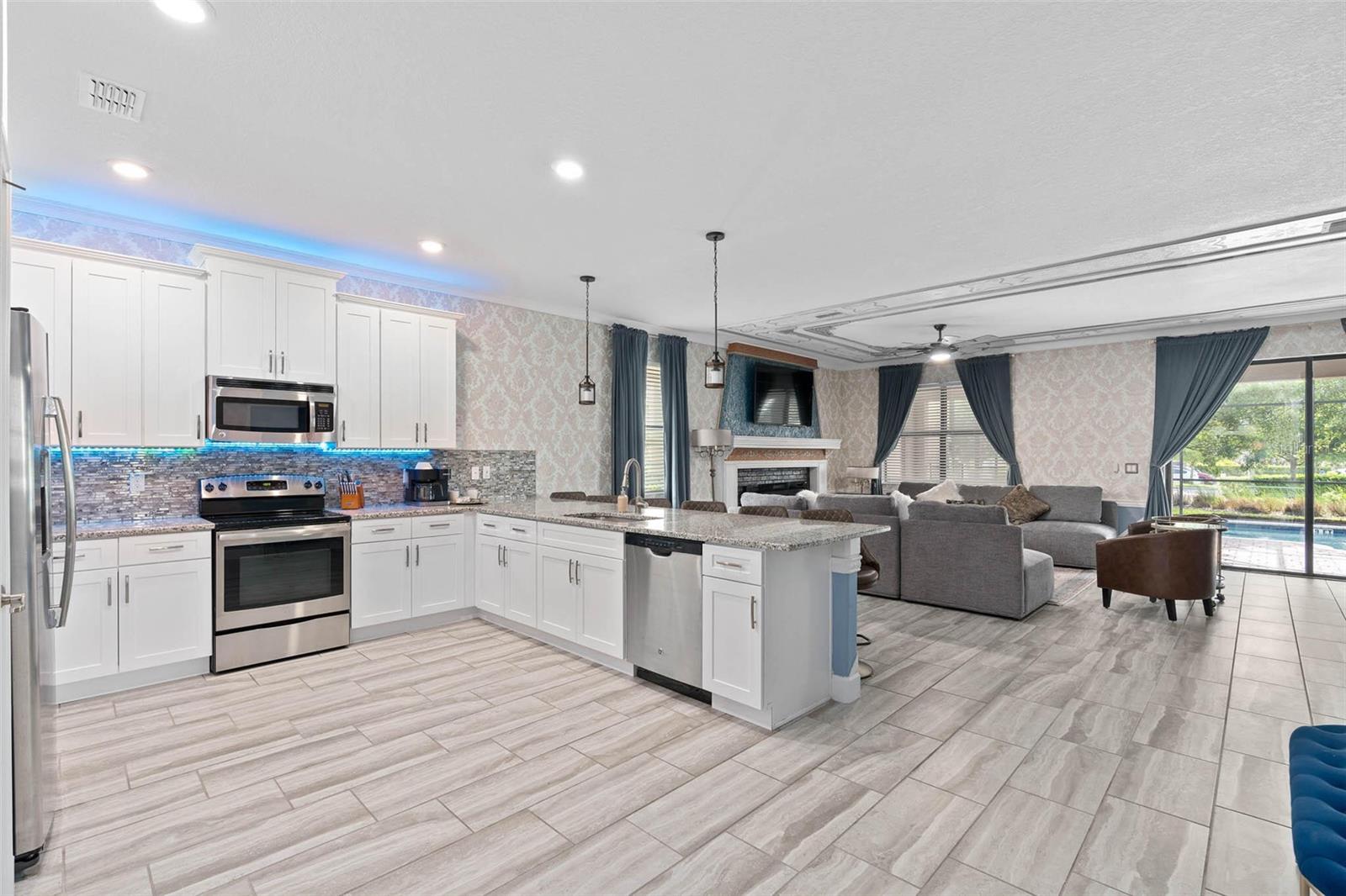 Image 20 of 61 For 1403 Moon Valley Drive