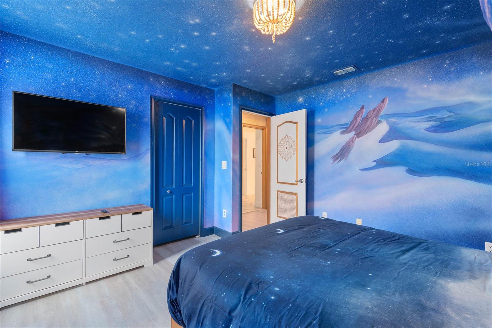 Image 35 of 61 For 1403 Moon Valley Drive