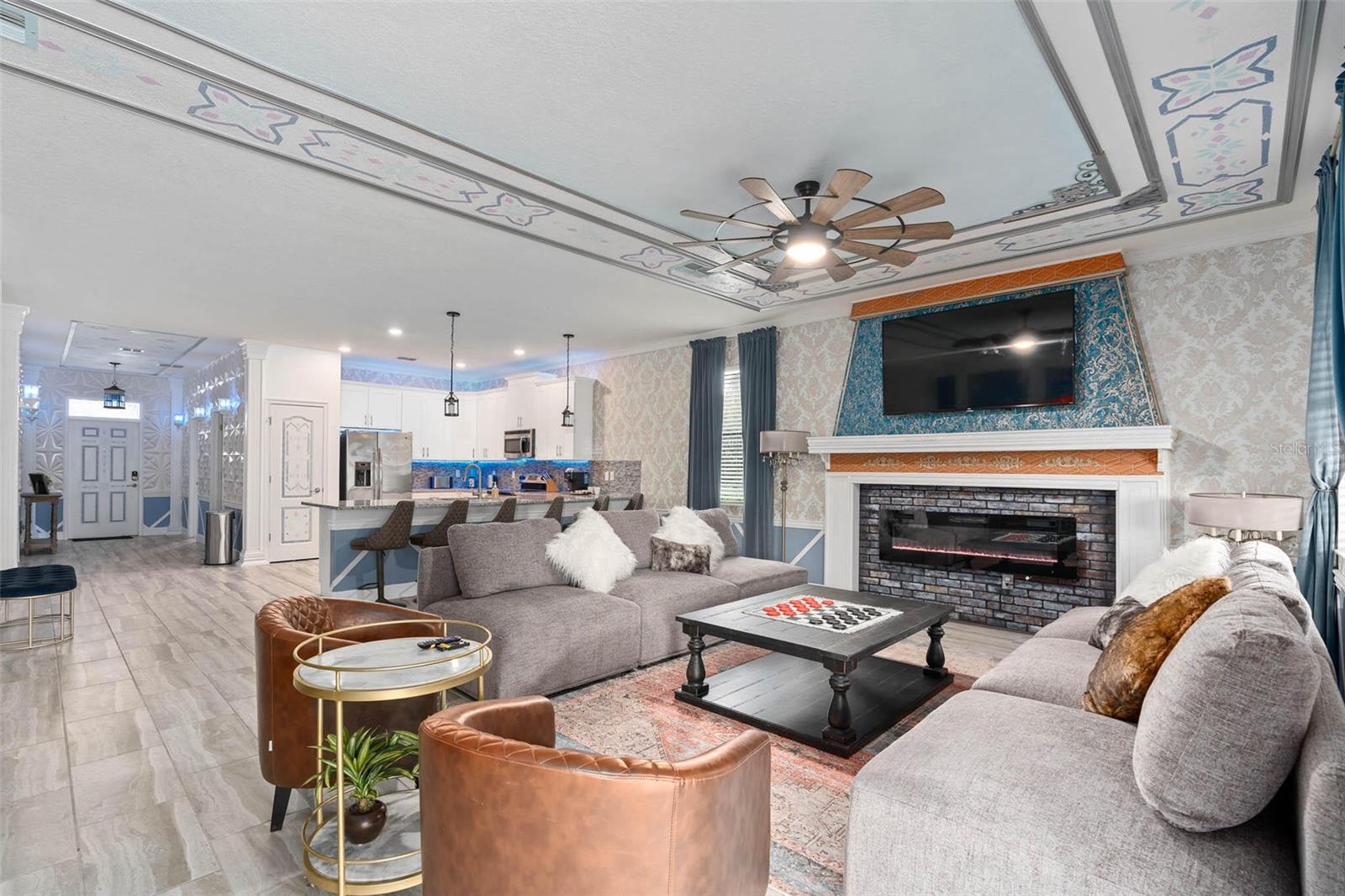 Image 4 of 61 For 1403 Moon Valley Drive