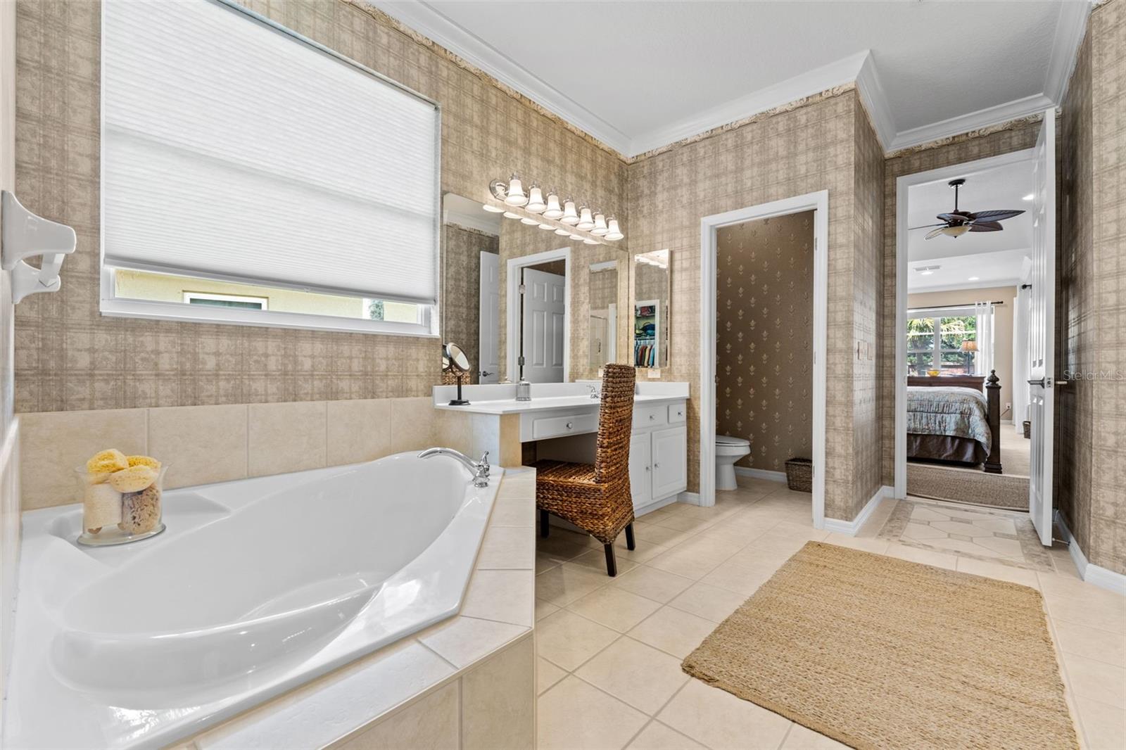 Image 21 of 86 For 13016 Islamorada Drive