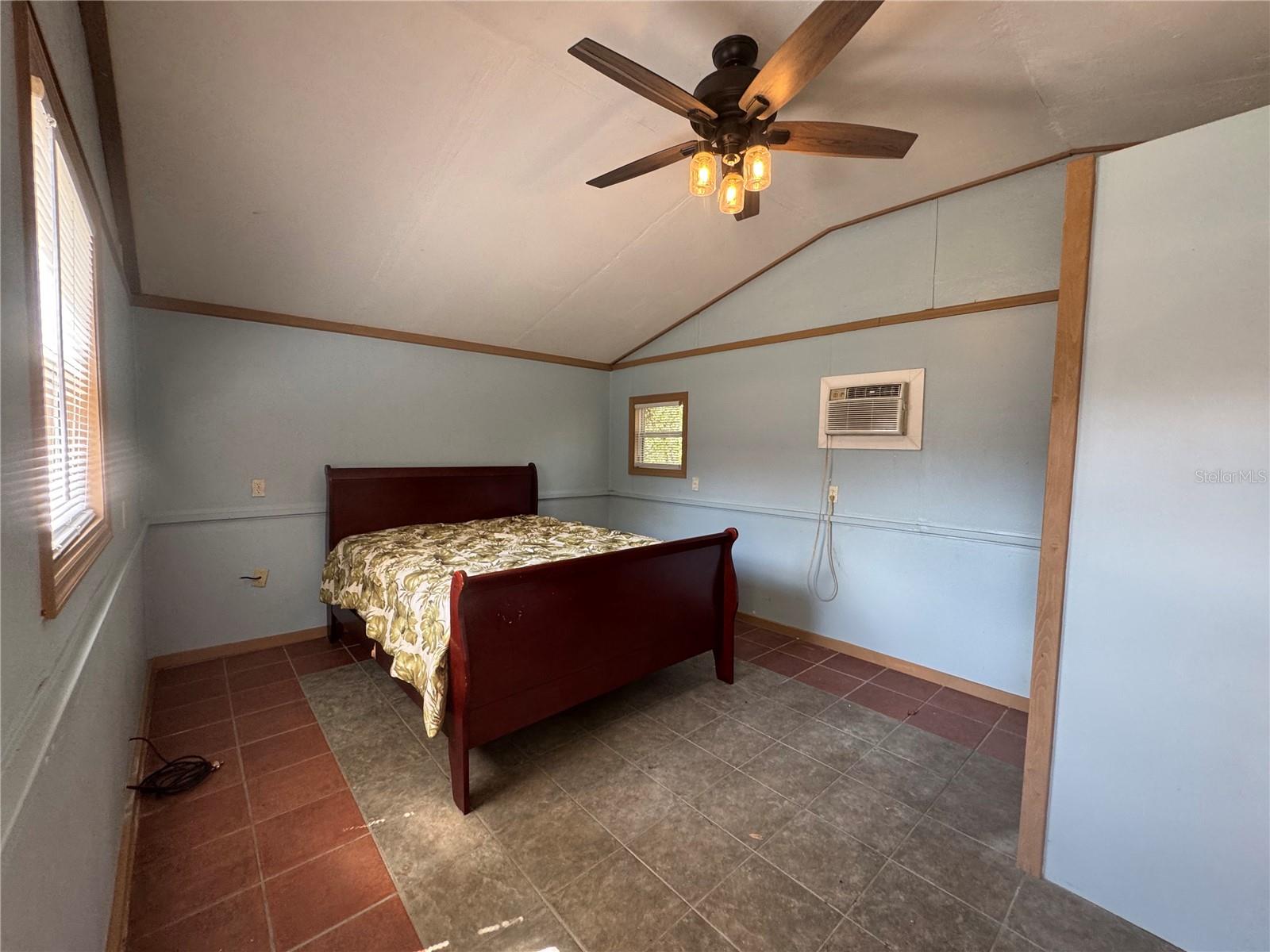 Image 12 of 30 For 7095 South Street