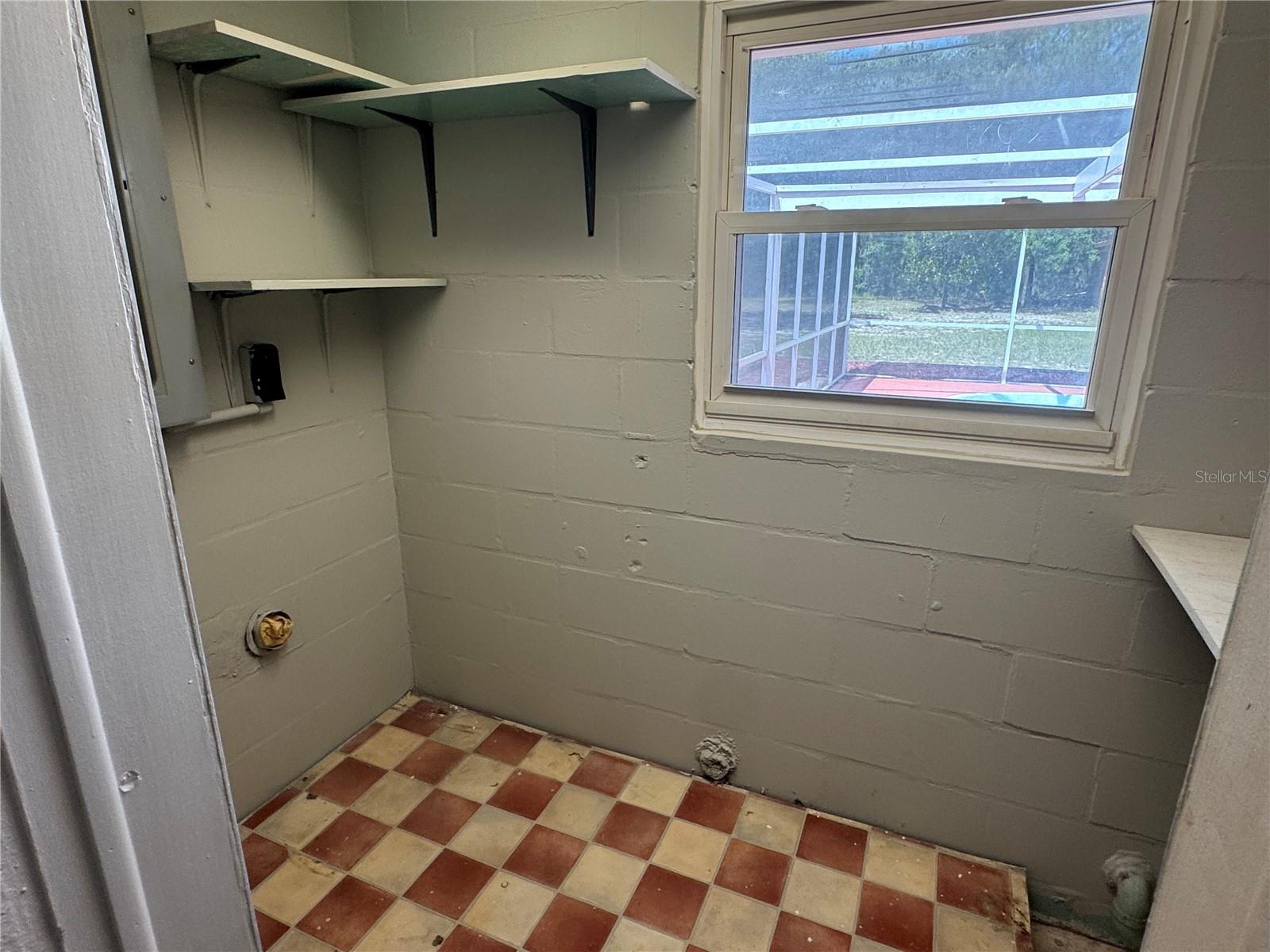 Image 17 of 30 For 7095 South Street