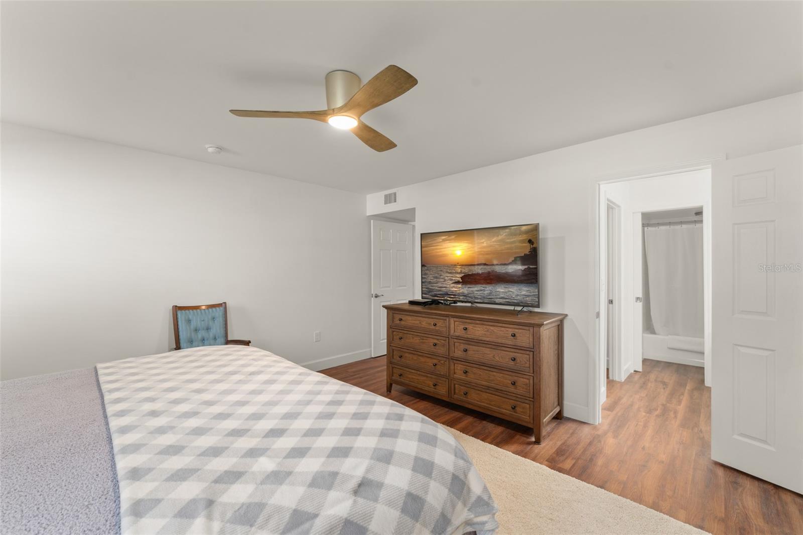 Image 13 of 24 For 4394 Lake Underhill Road A
