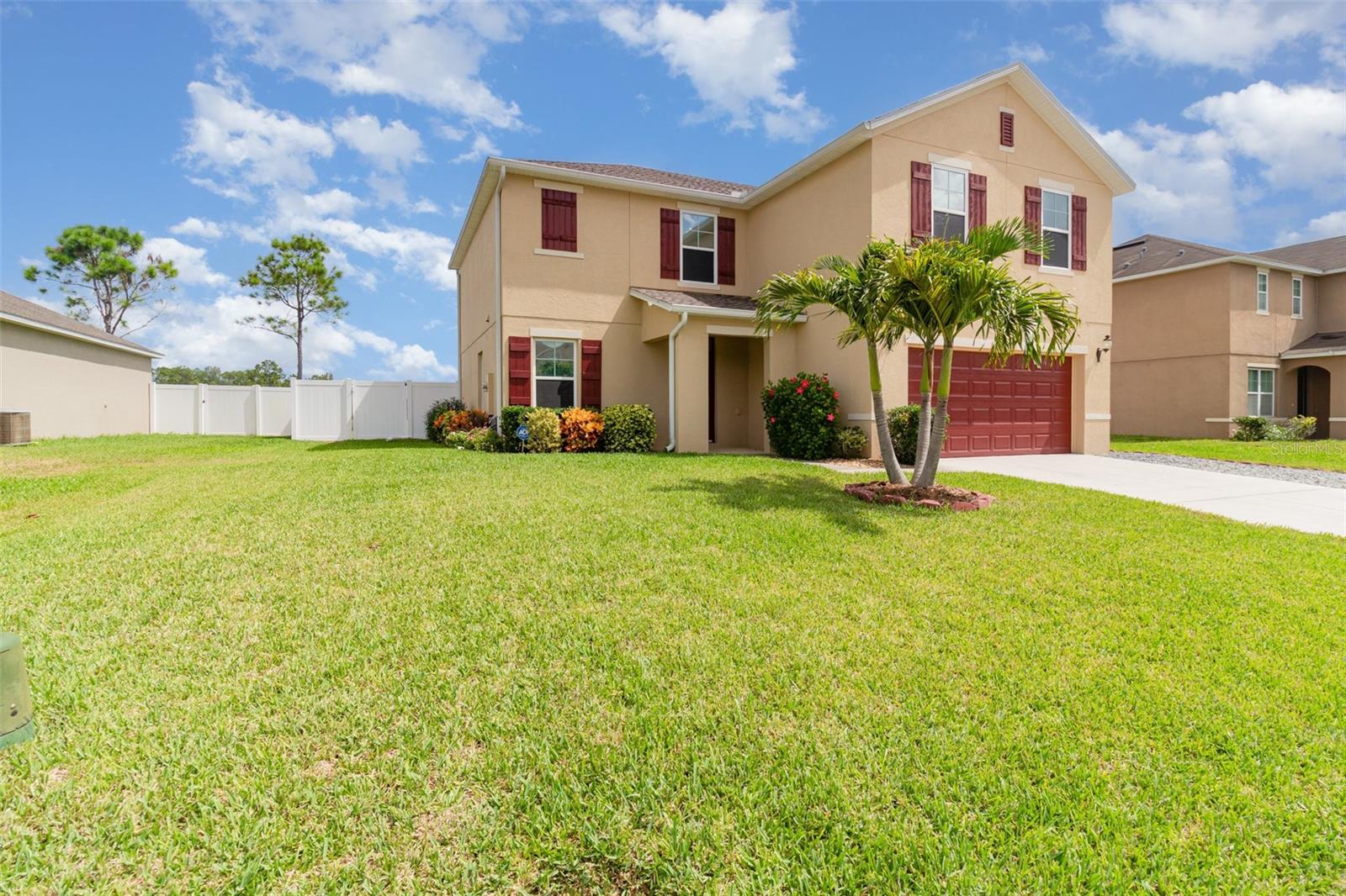 Image 2 of 34 For 16707 Broadford Lane