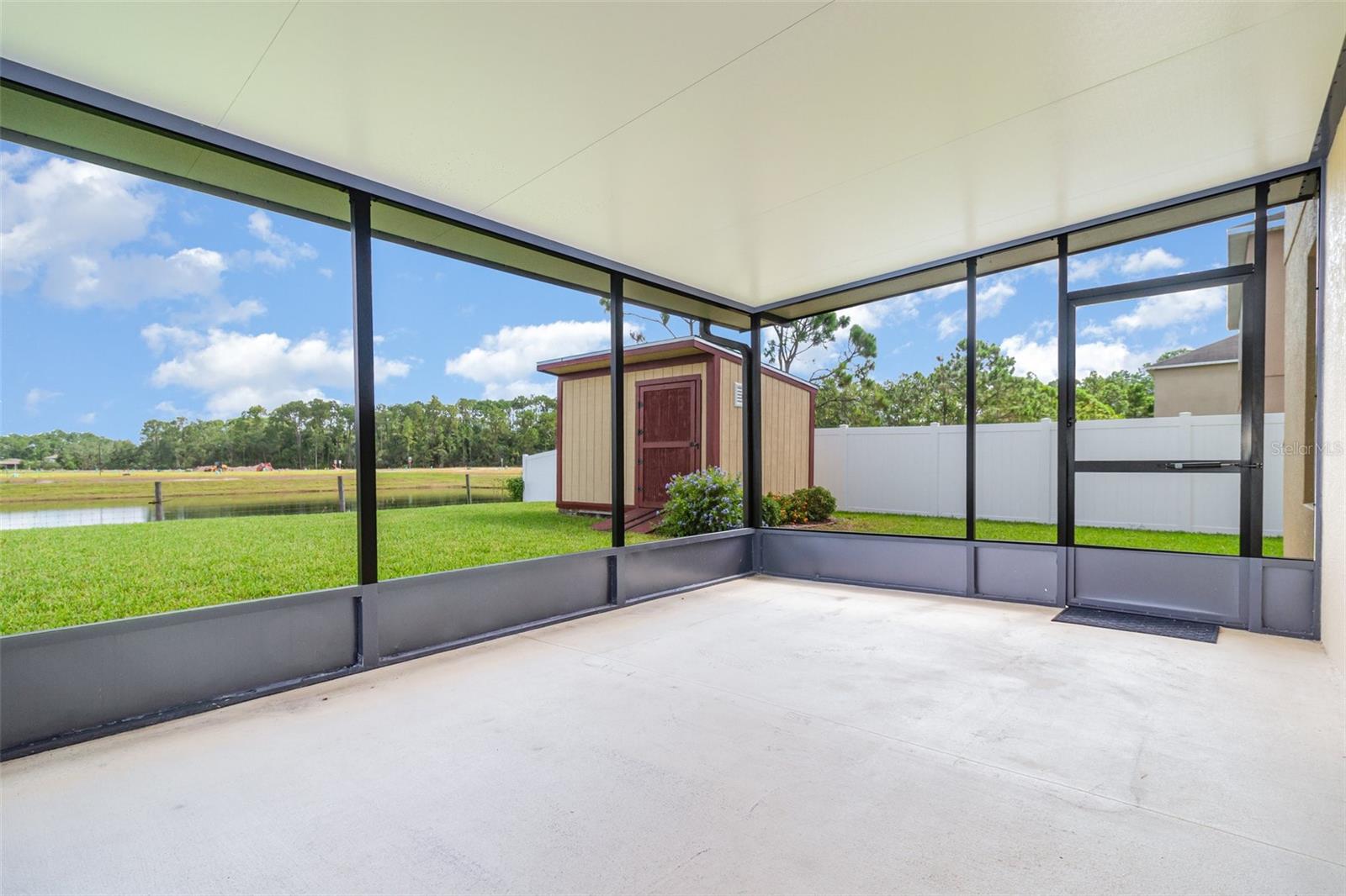 Image 26 of 34 For 16707 Broadford Lane