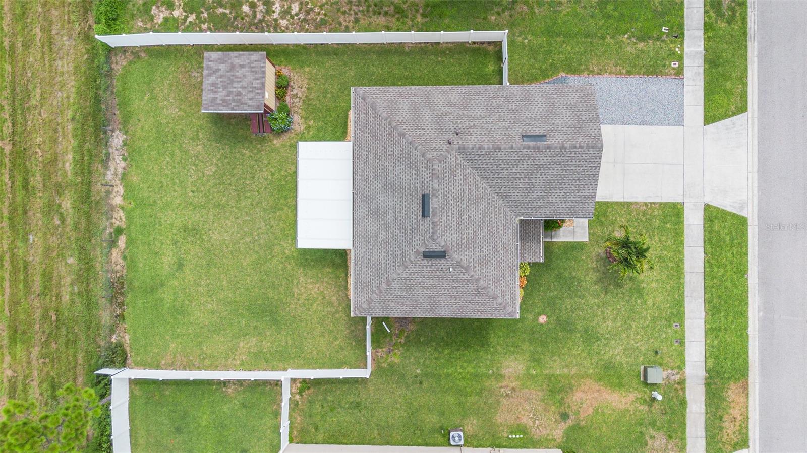 Image 31 of 34 For 16707 Broadford Lane
