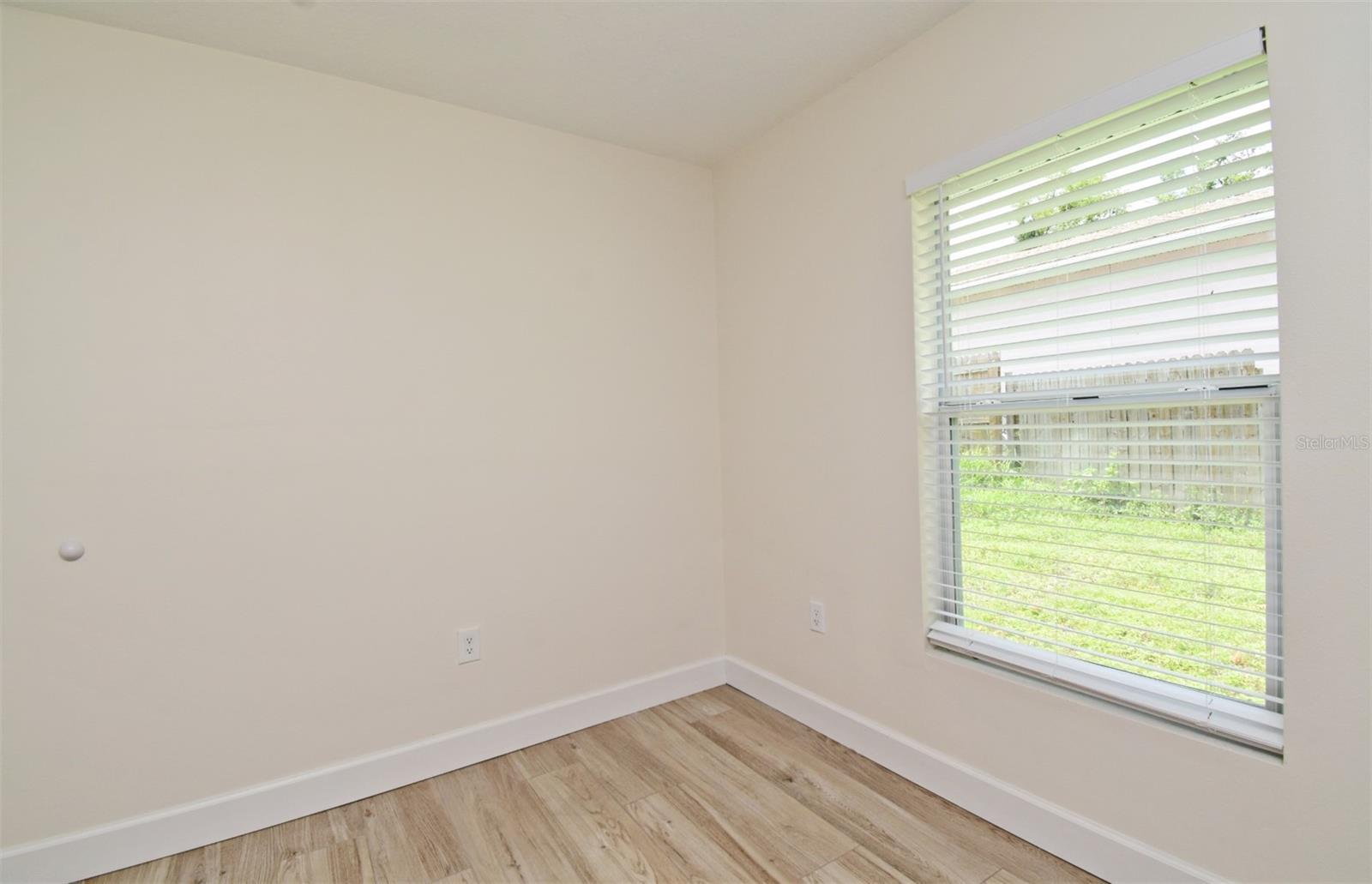 Image 21 of 36 For 711 20th Street