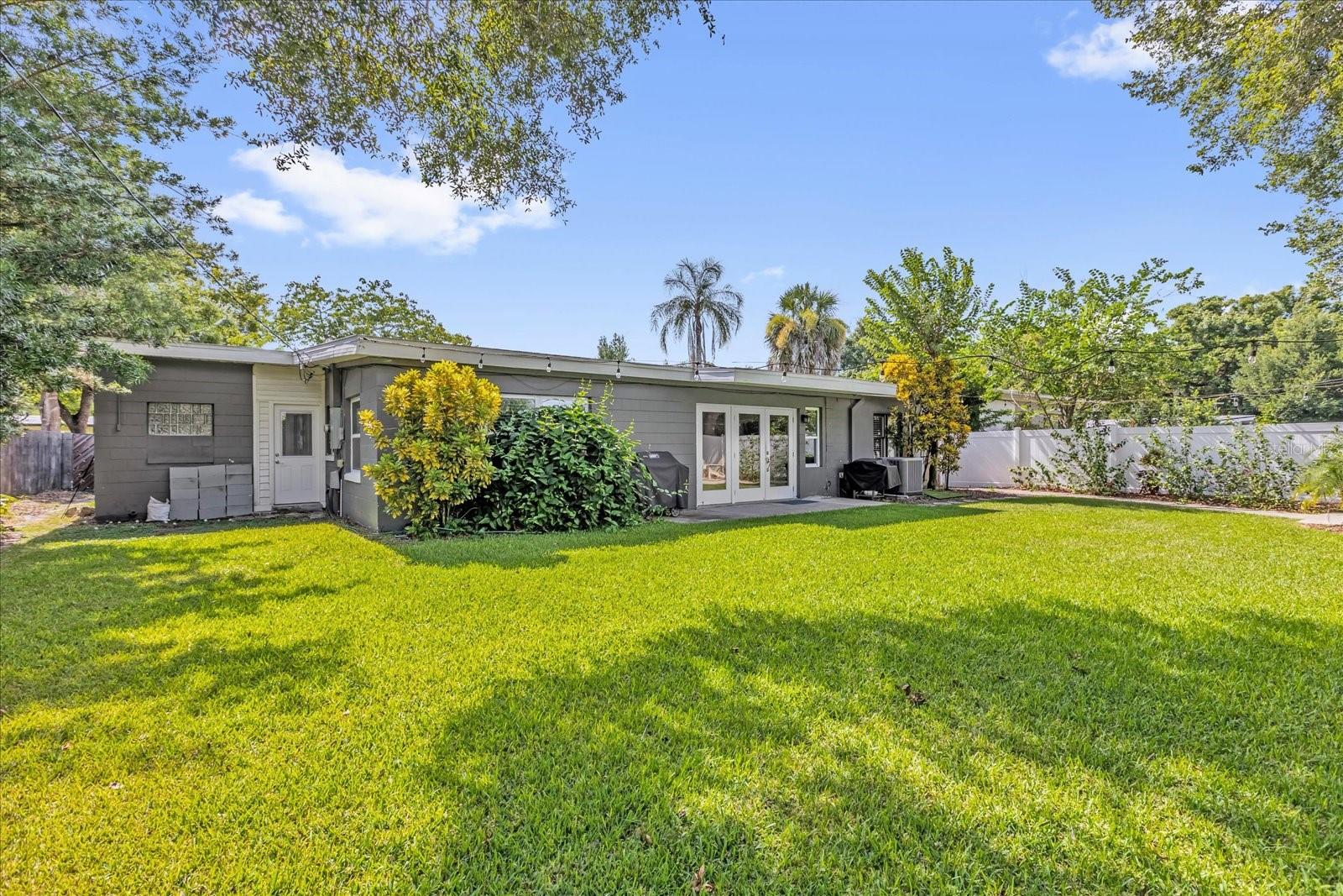 Image 25 of 29 For 1221 Newcastle Drive