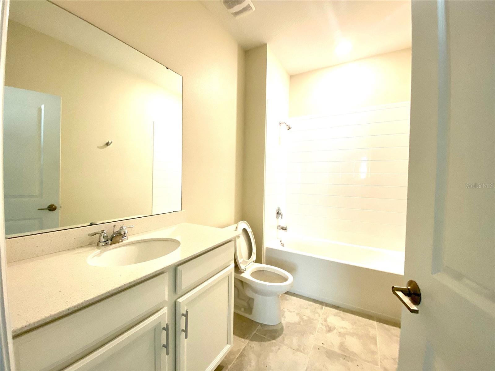 Image 16 of 21 For 1312 Oak Crest Street