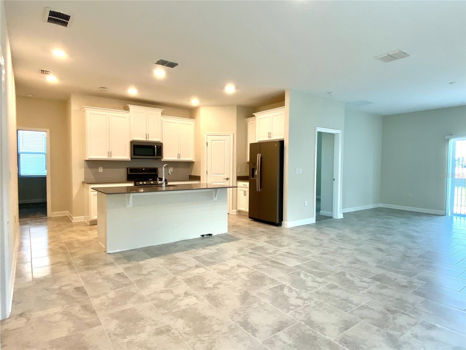 Image 4 of 21 For 1312 Oak Crest Street