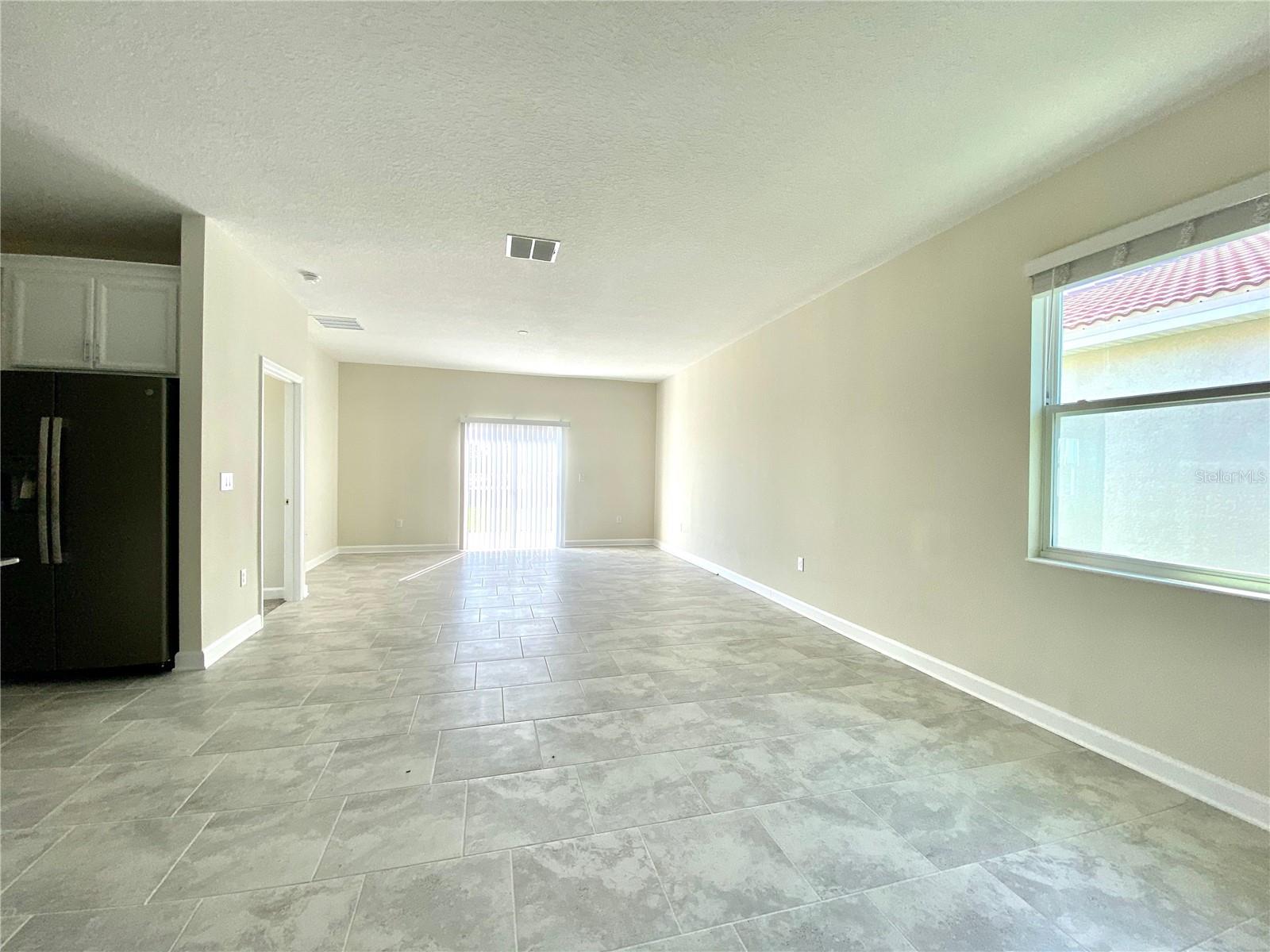 Image 8 of 21 For 1312 Oak Crest Street