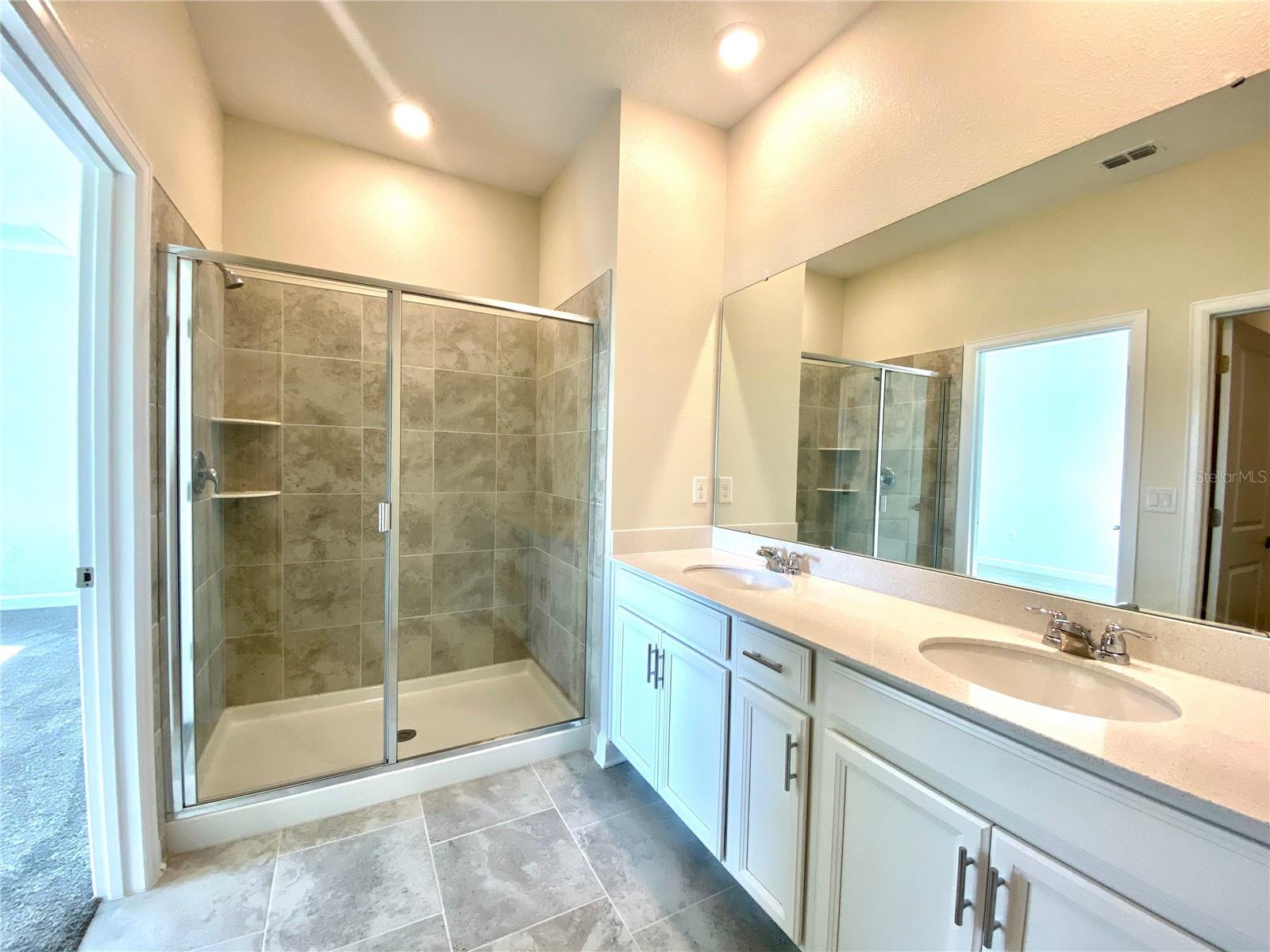 Image 9 of 21 For 1312 Oak Crest Street