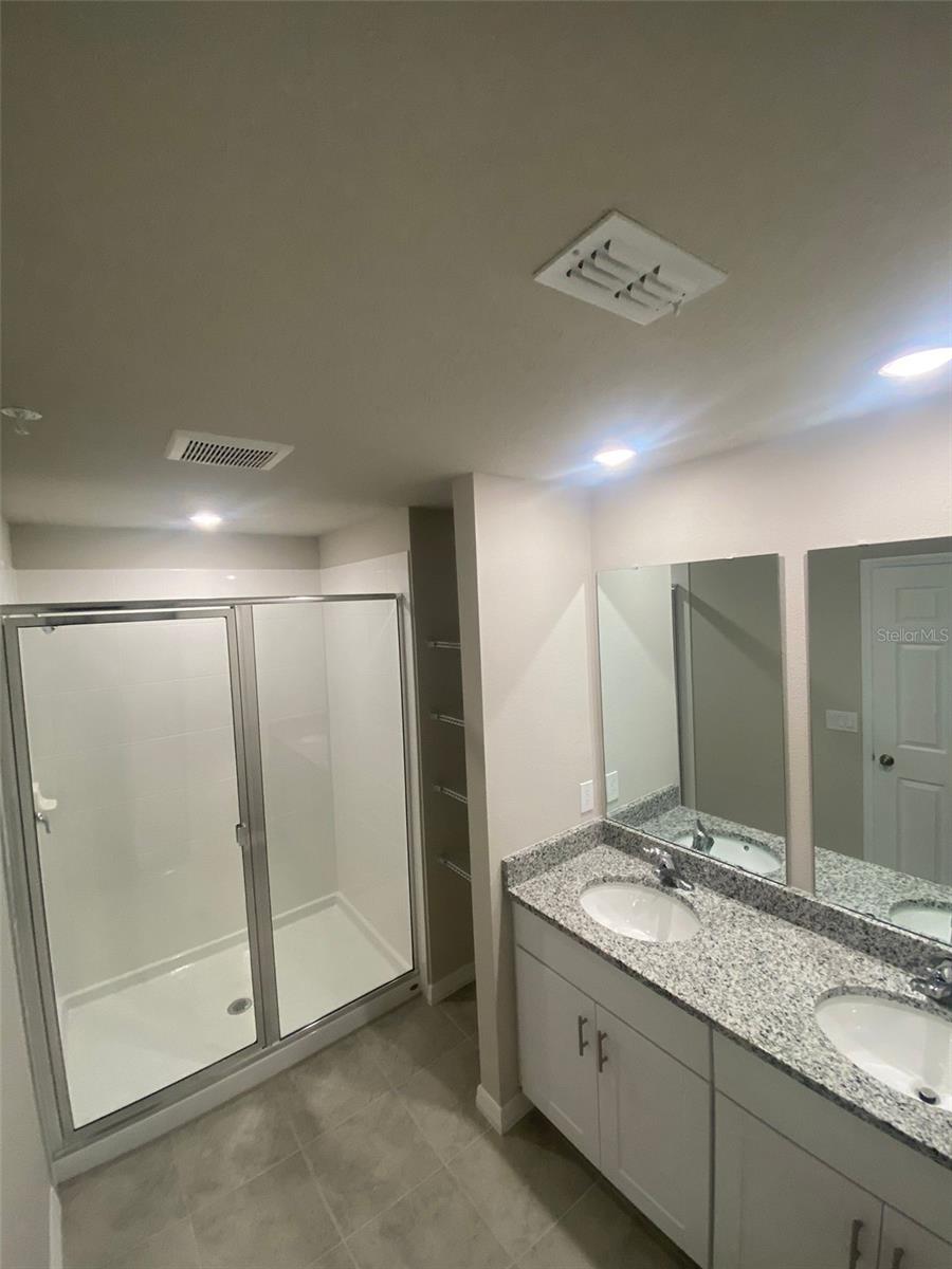 Image 9 of 16 For 2554 Red Spruce Way