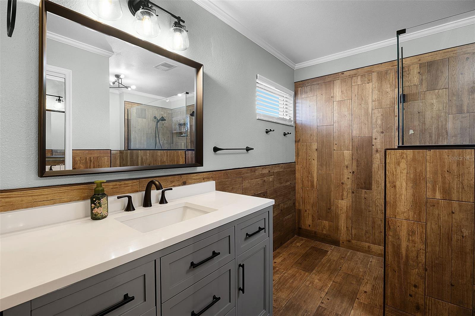 Image 14 of 25 For 2848 Tremont Drive