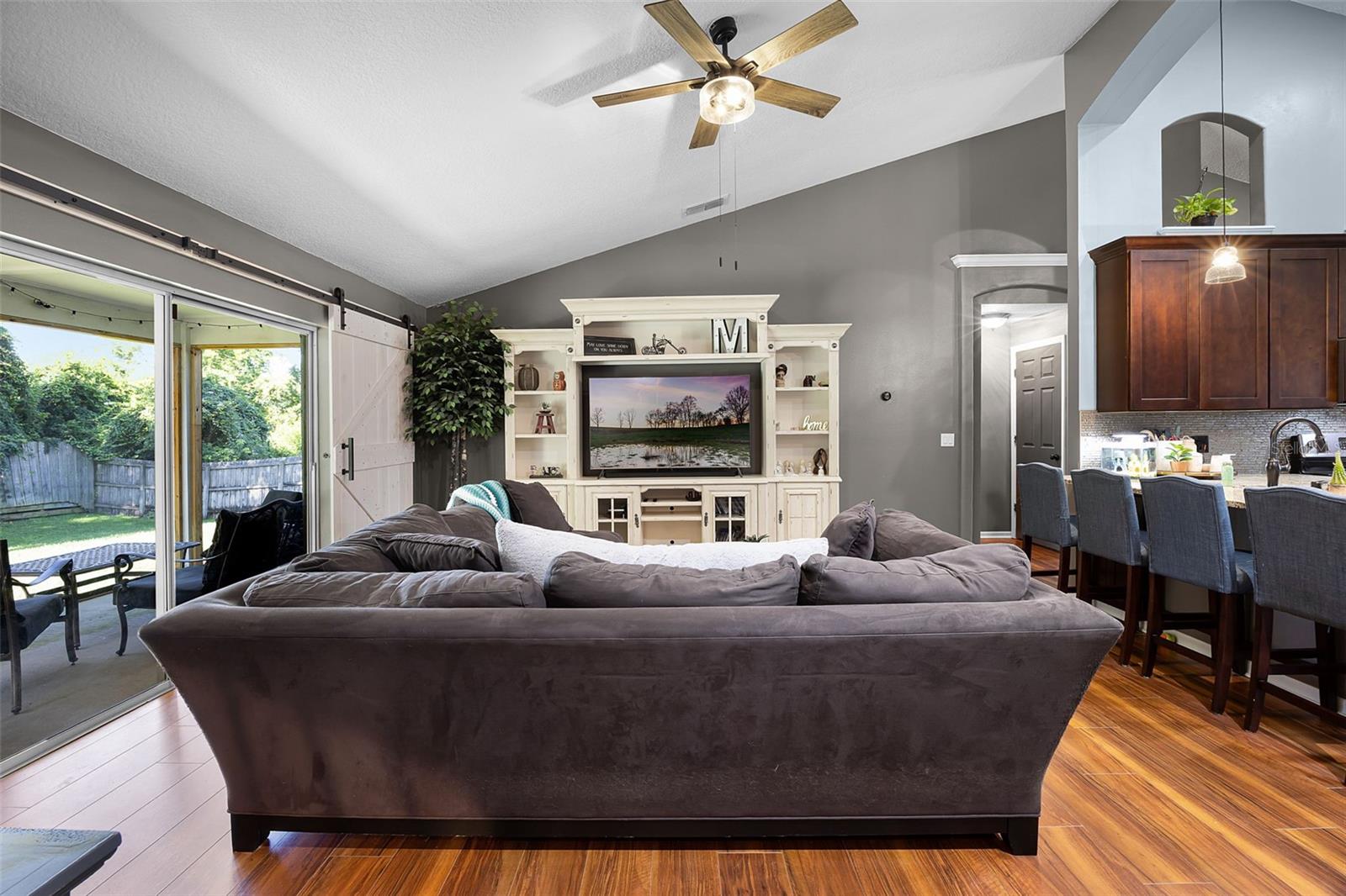 Image 8 of 25 For 2848 Tremont Drive