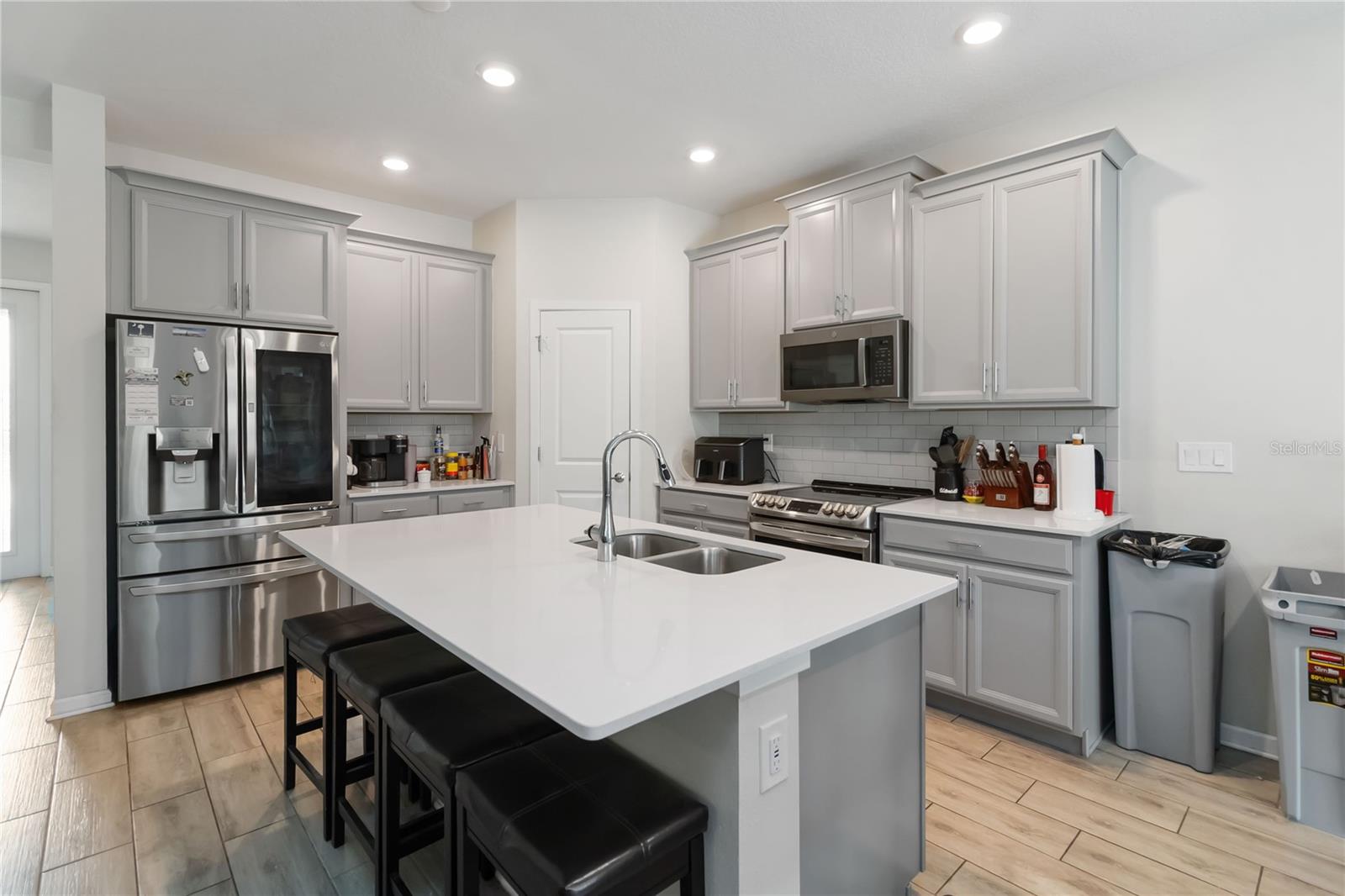 Image 6 of 50 For 5333 Amersham Lane