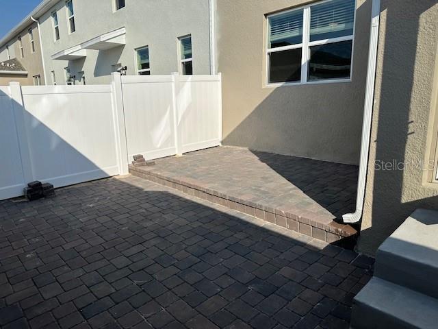 Image 18 of 21 For 13982 Title Way