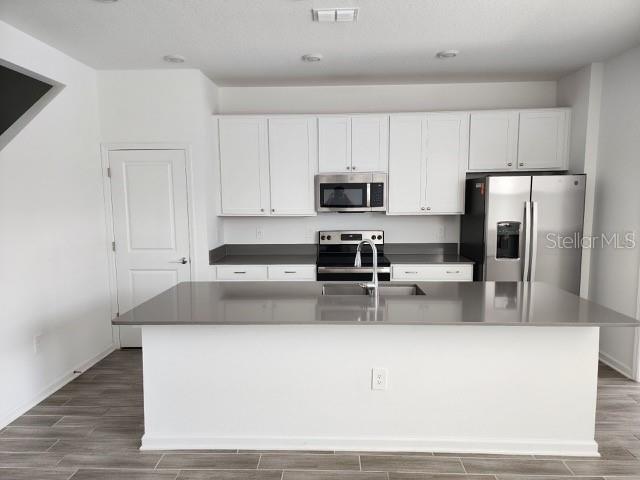 Image 6 of 21 For 13982 Title Way