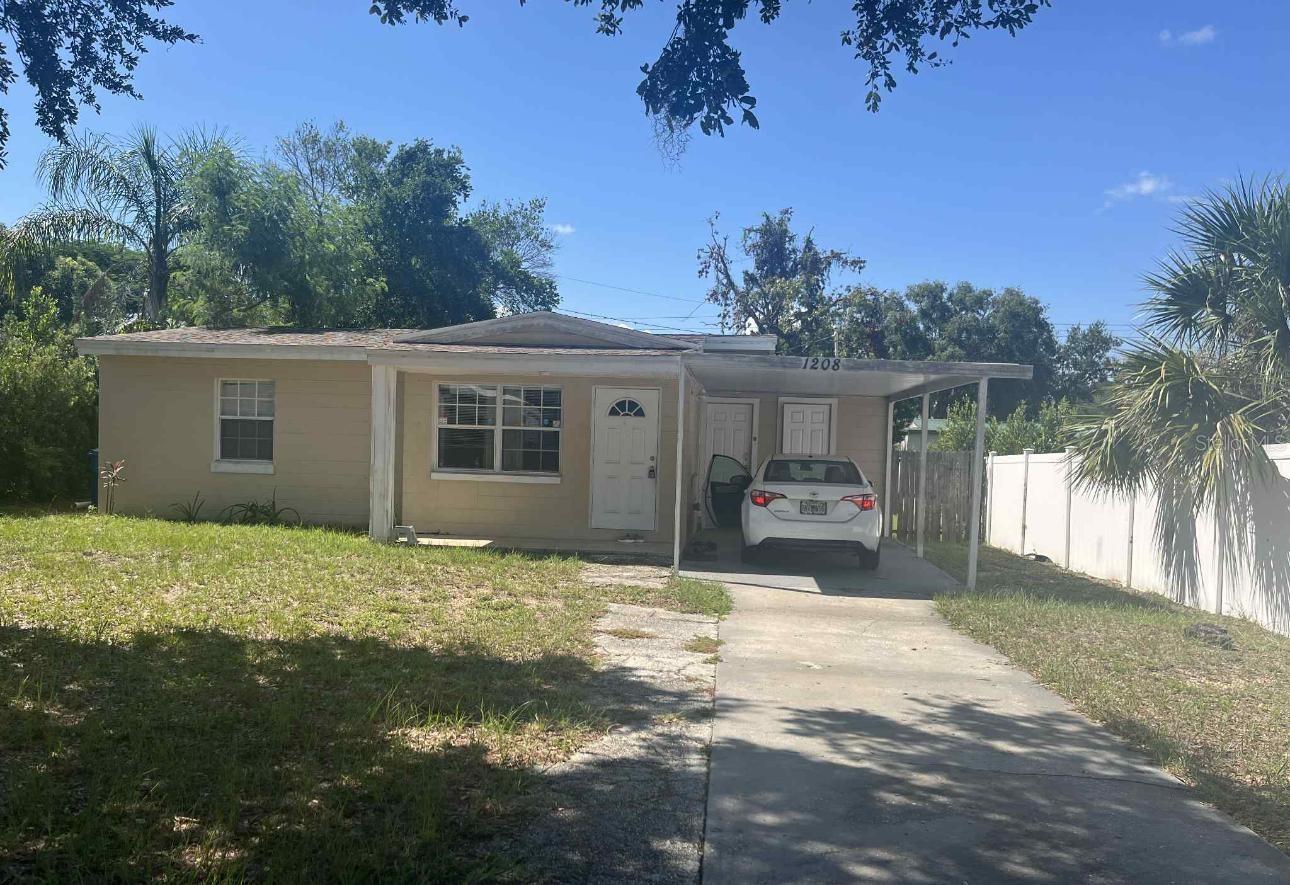 Listing Details for 1208 Carlton Avenue, LAKE WALES, FL 33853