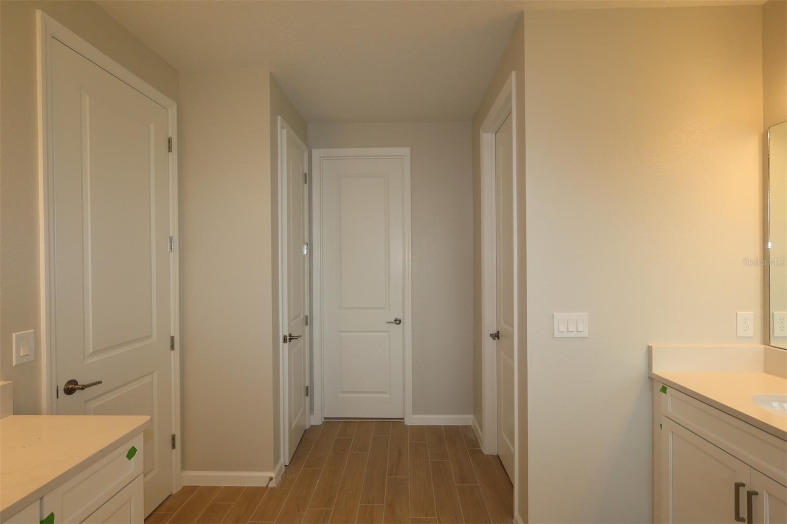 Image 33 of 47 For 5279 High Line Drive