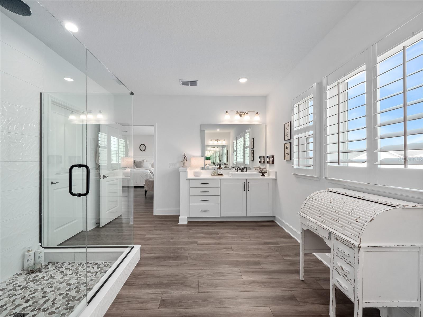 Image 21 of 42 For 14237 Spring Garden Drive