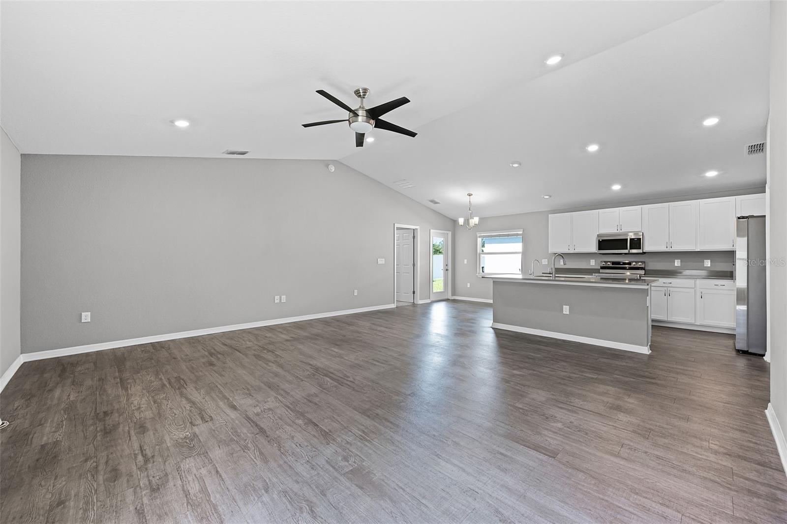 Image 4 of 33 For 1020 Silas Street