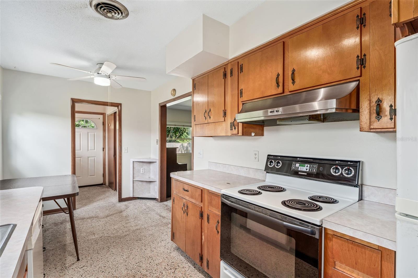 Image 10 of 39 For 3806 Kingsley Avenue