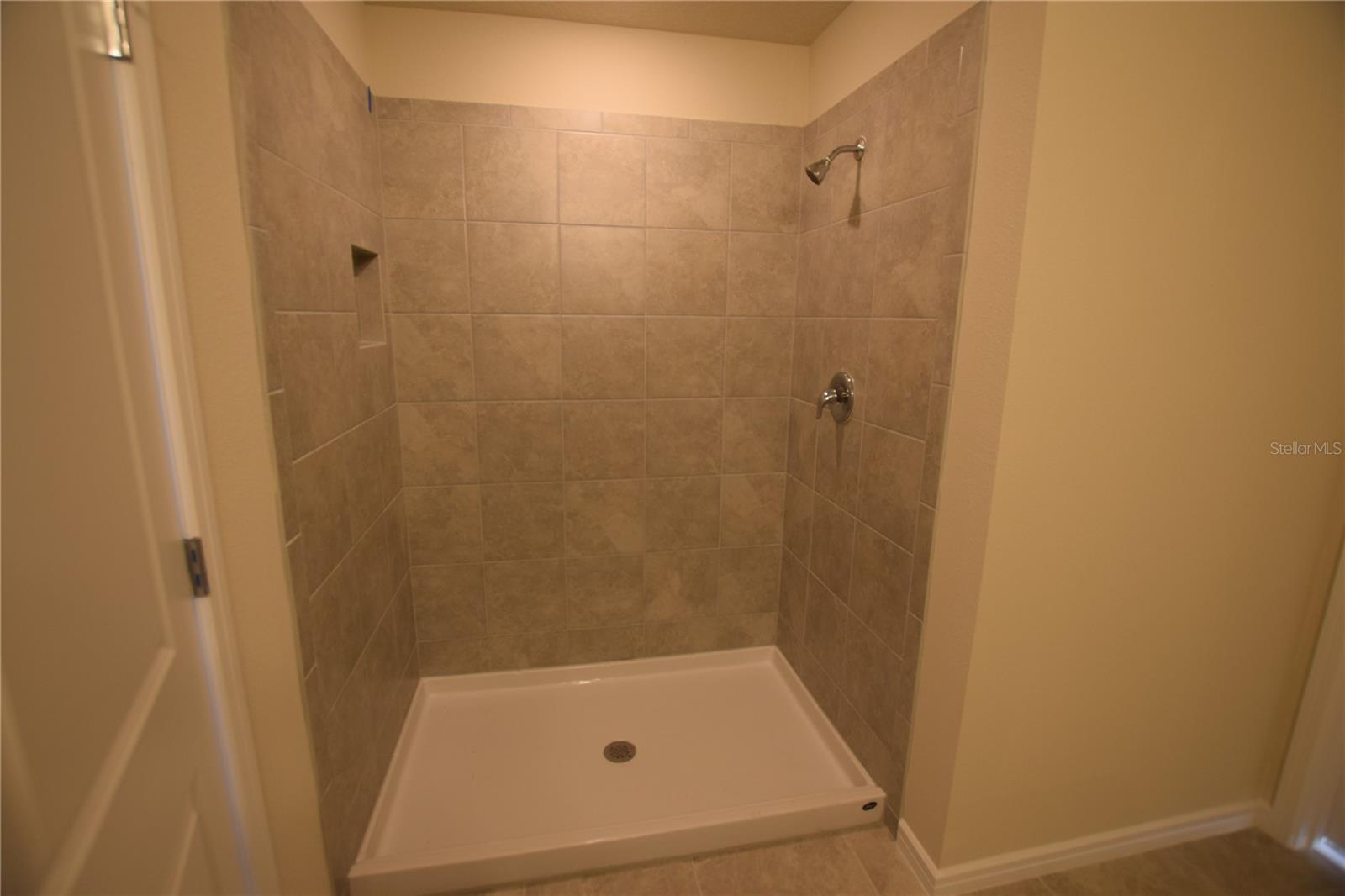 Image 18 of 20 For 7780 Syracuse Drive