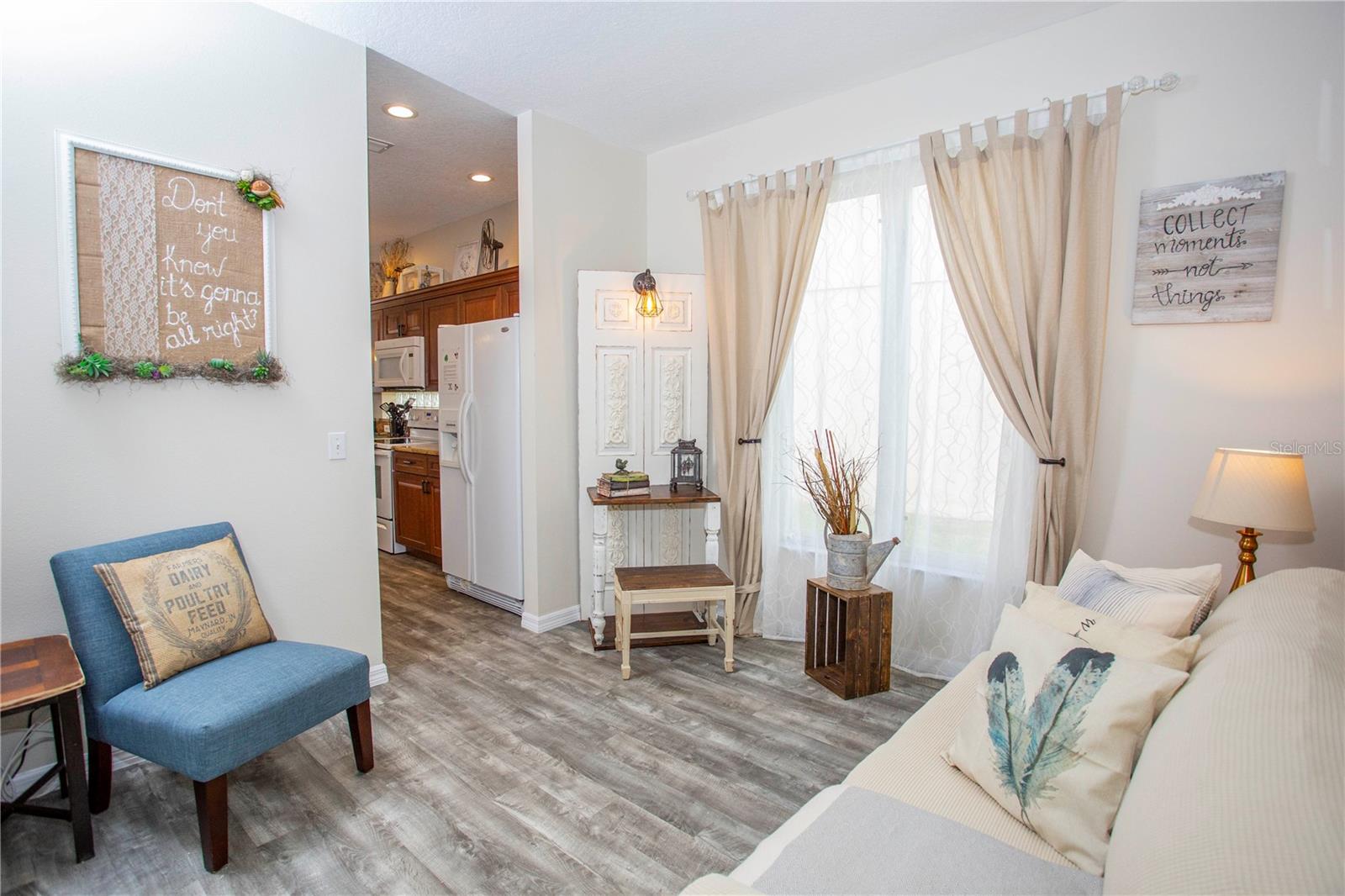 Image 6 of 48 For 3001 Sunset Vista Boulevard