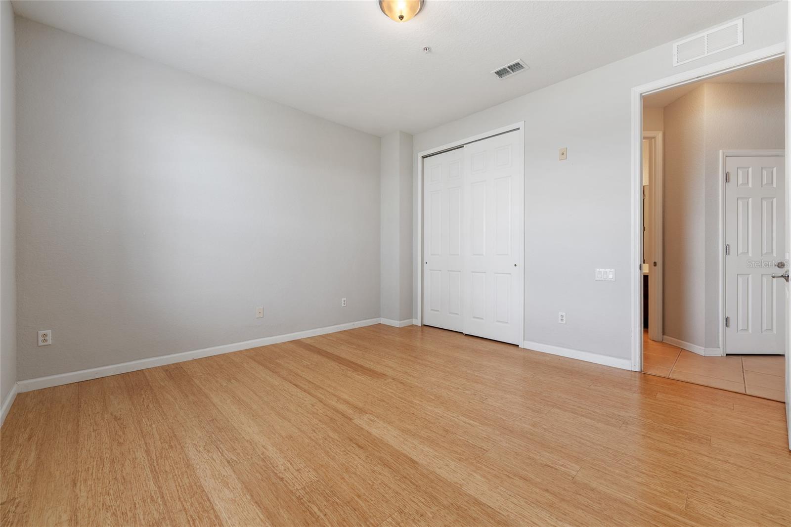 Image 33 of 43 For 3362 Robert Trent Jones Drive 208