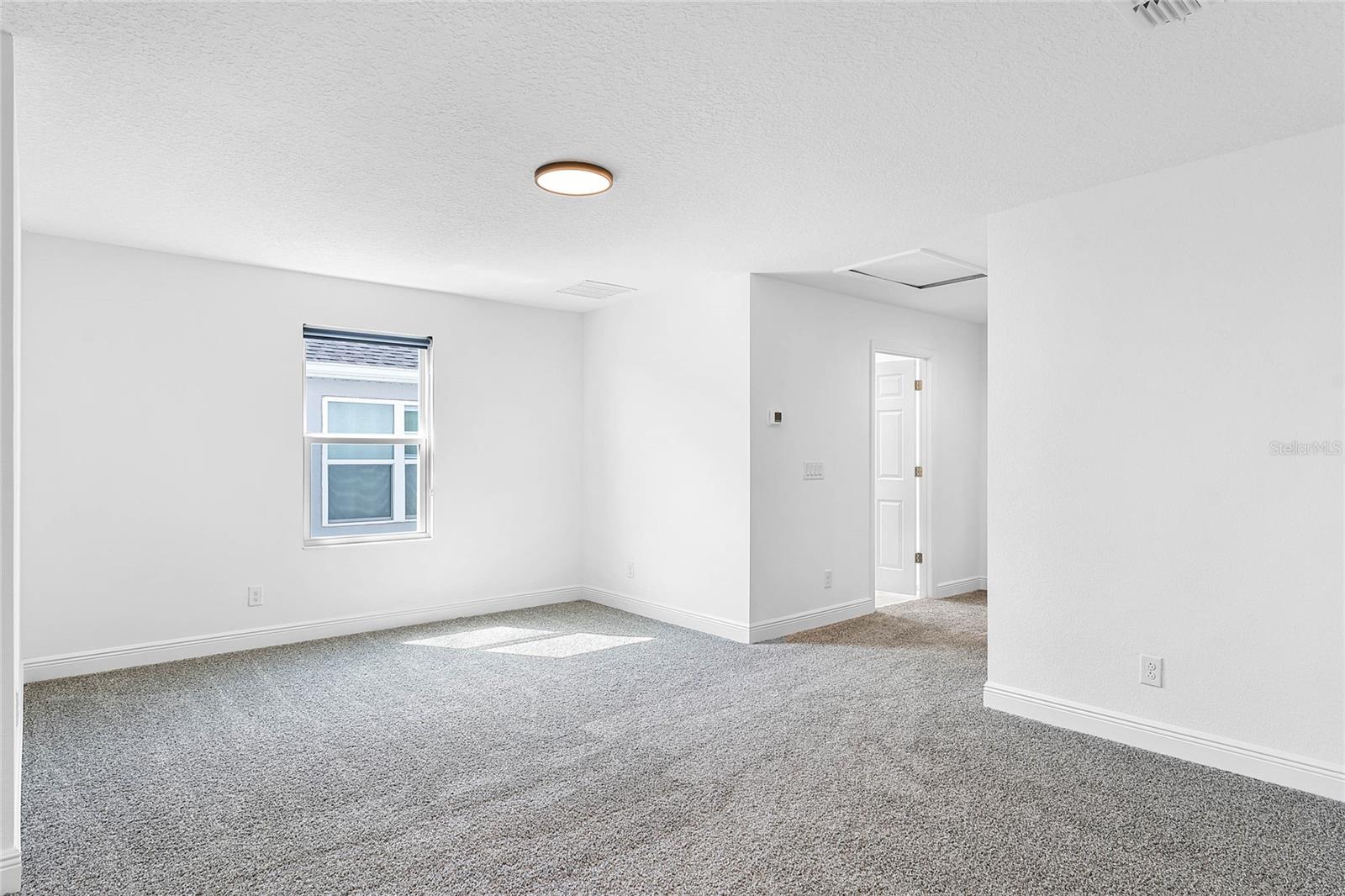 Image 11 of 23 For 7902 Syracuse Drive