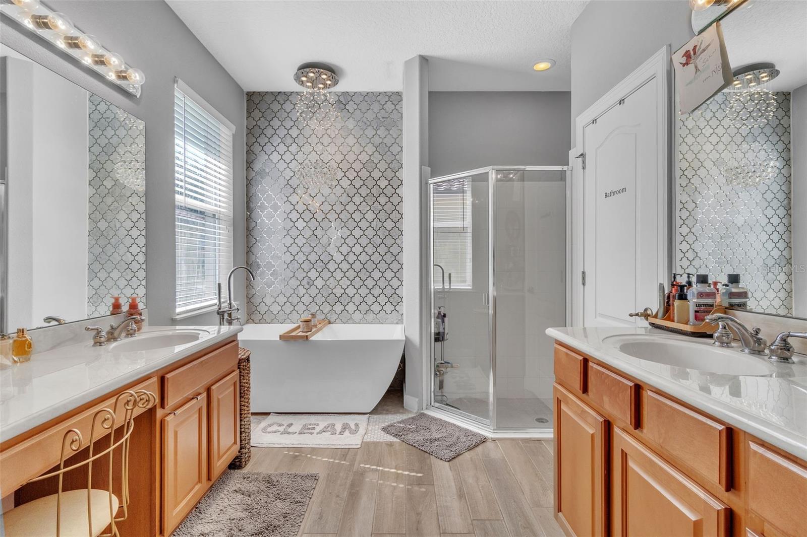 Image 25 of 42 For 9957 Oak Quarry Drive