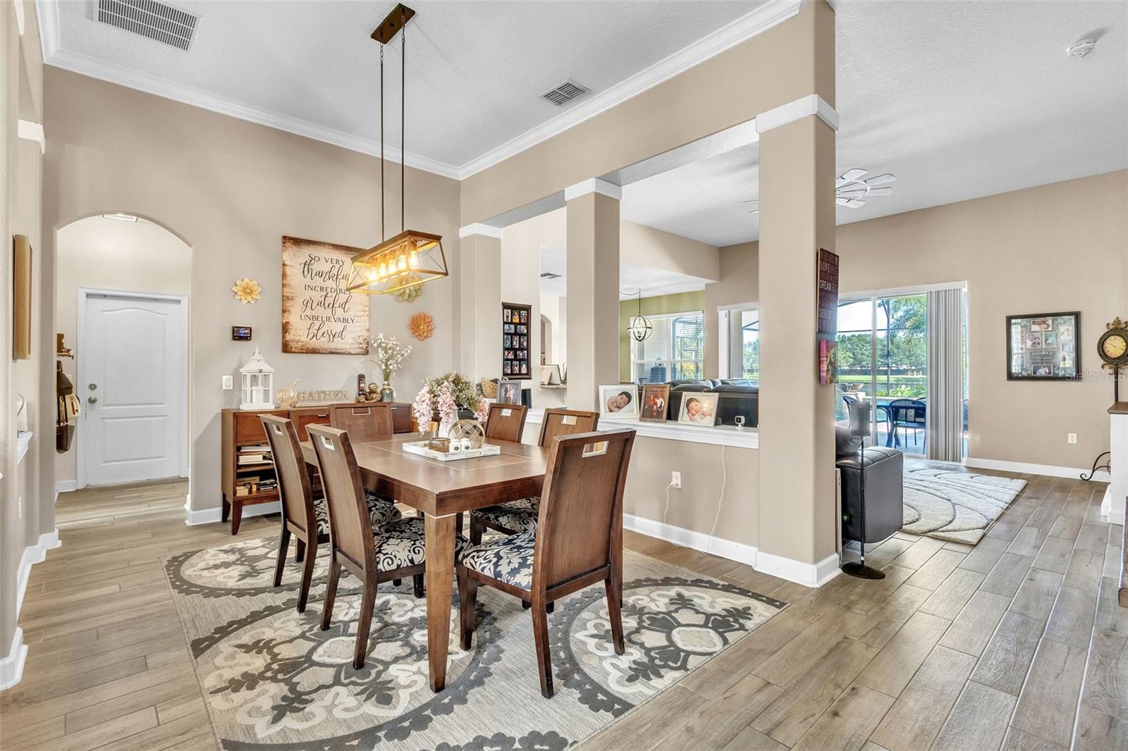 Image 7 of 42 For 9957 Oak Quarry Drive
