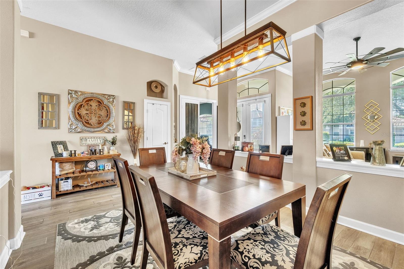 Image 9 of 42 For 9957 Oak Quarry Drive