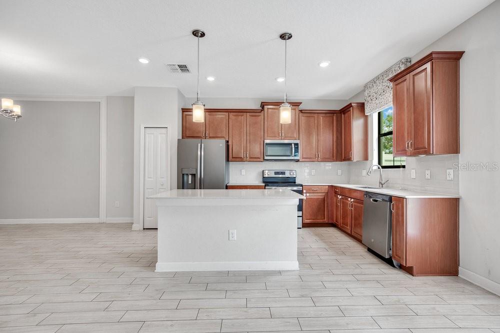 Image 5 of 15 For 11390 Whistling Pine Way