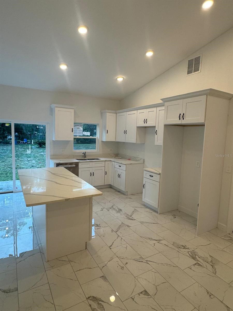 Image 3 of 11 For 227 Live Oak Lane