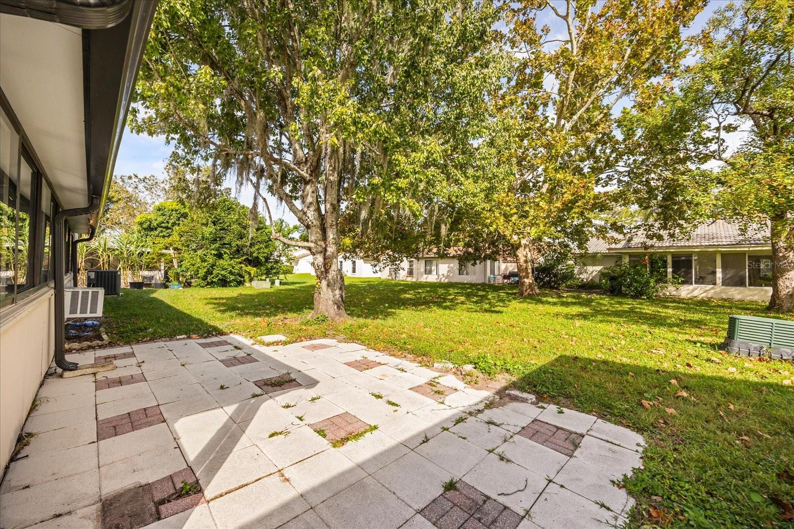 Image 24 of 41 For 5225 Gateway Avenue