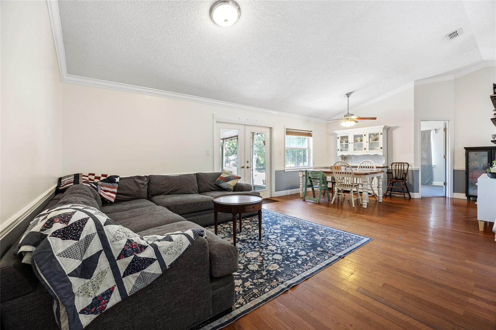 Image 11 of 43 For 11313 Layton Street