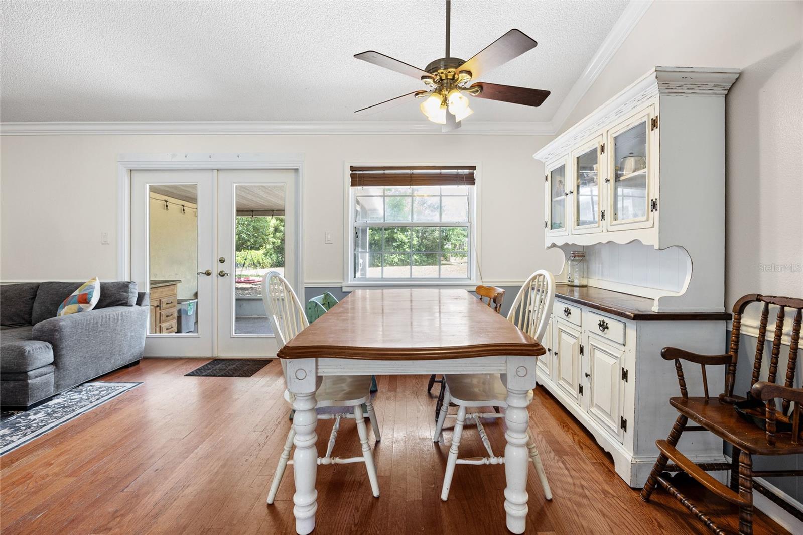 Image 14 of 43 For 11313 Layton Street