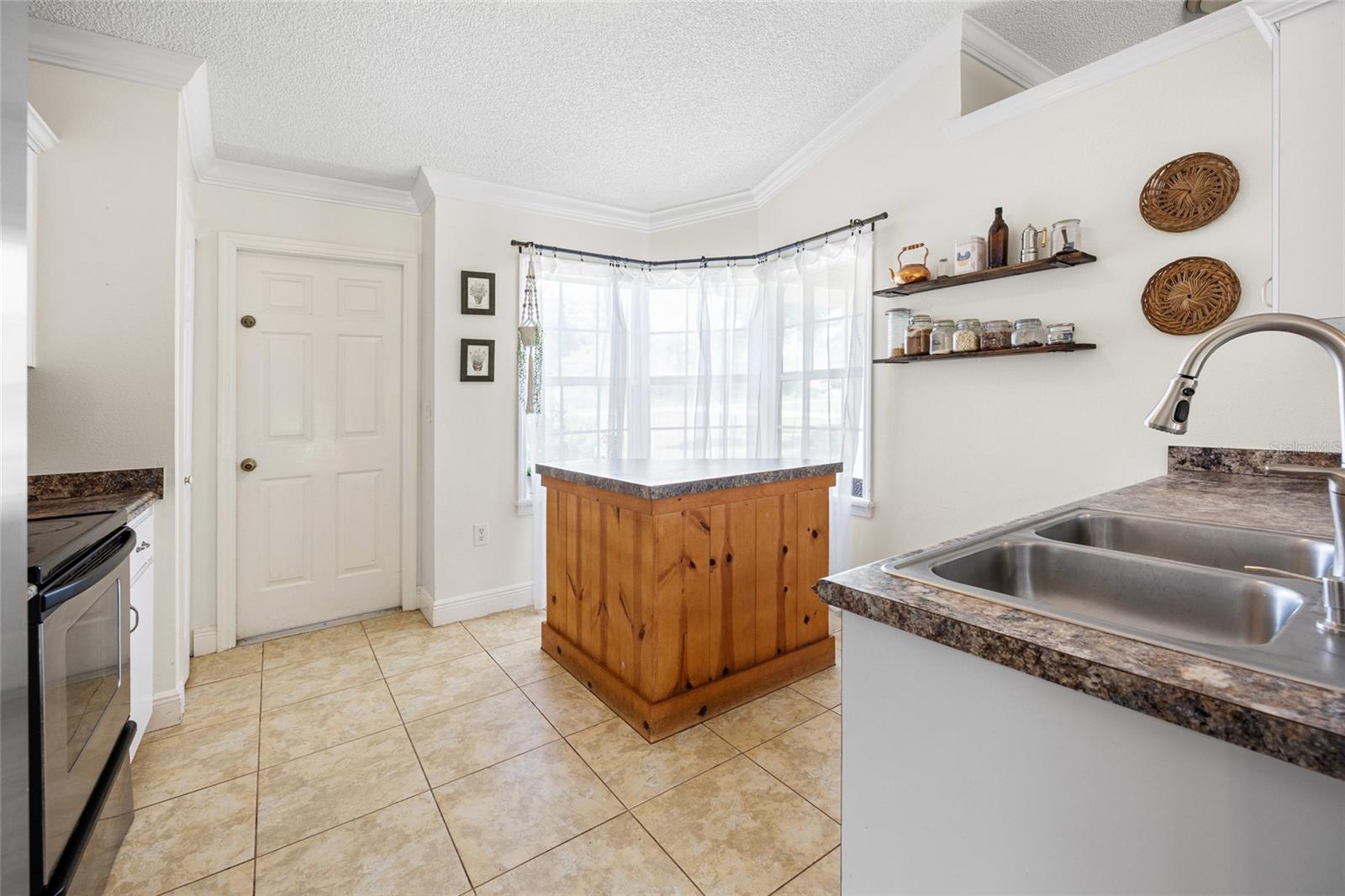 Image 17 of 43 For 11313 Layton Street
