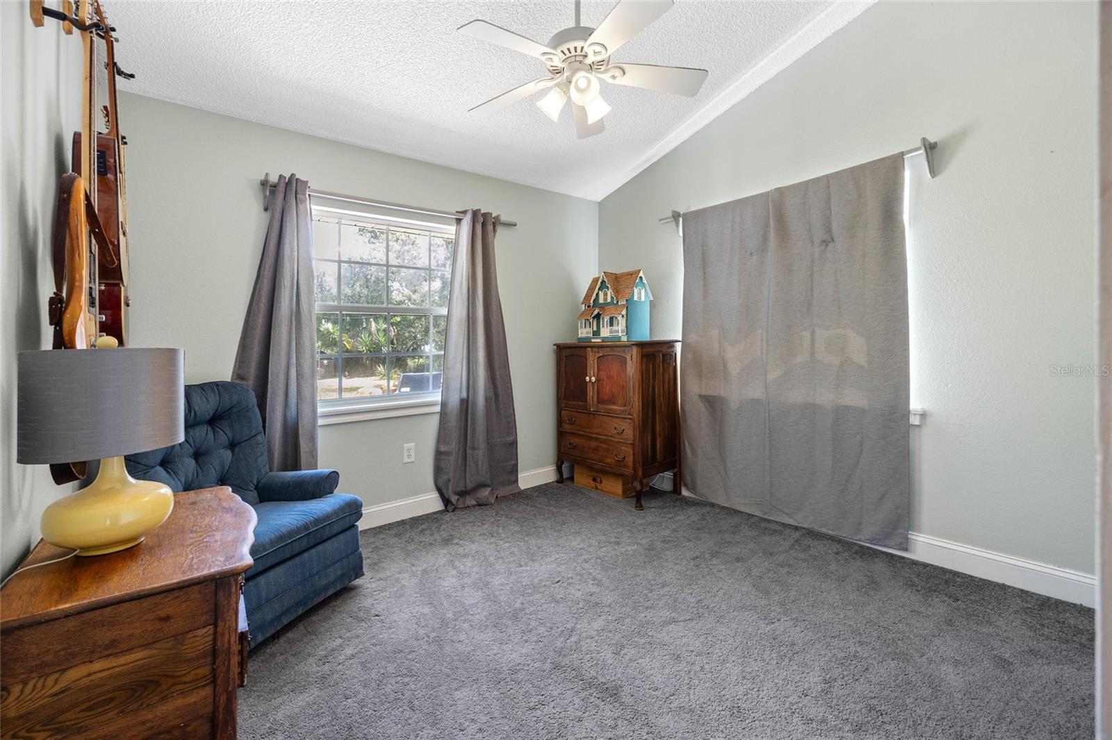 Image 20 of 43 For 11313 Layton Street