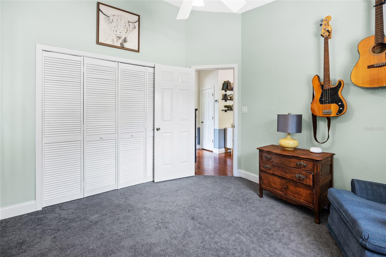 Image 21 of 43 For 11313 Layton Street