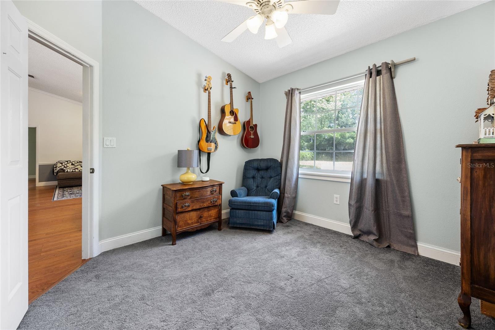 Image 22 of 43 For 11313 Layton Street