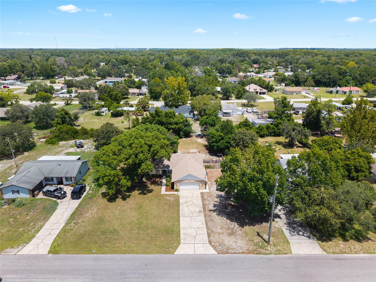 Image 34 of 43 For 11313 Layton Street
