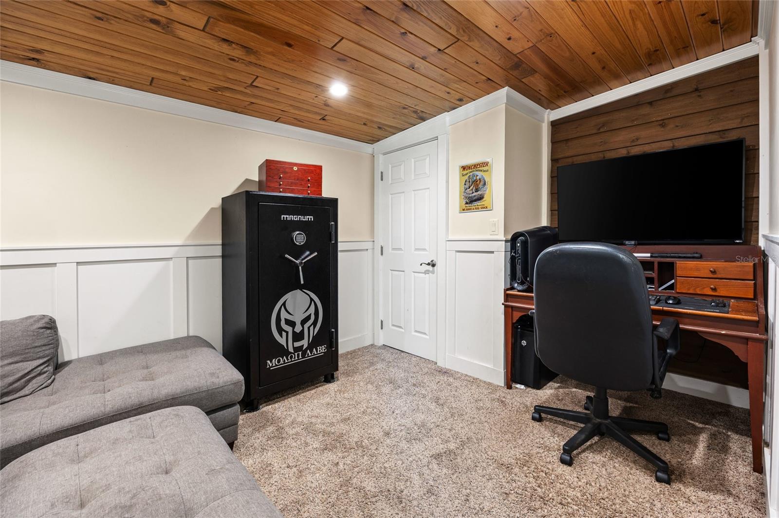 Image 9 of 43 For 11313 Layton Street
