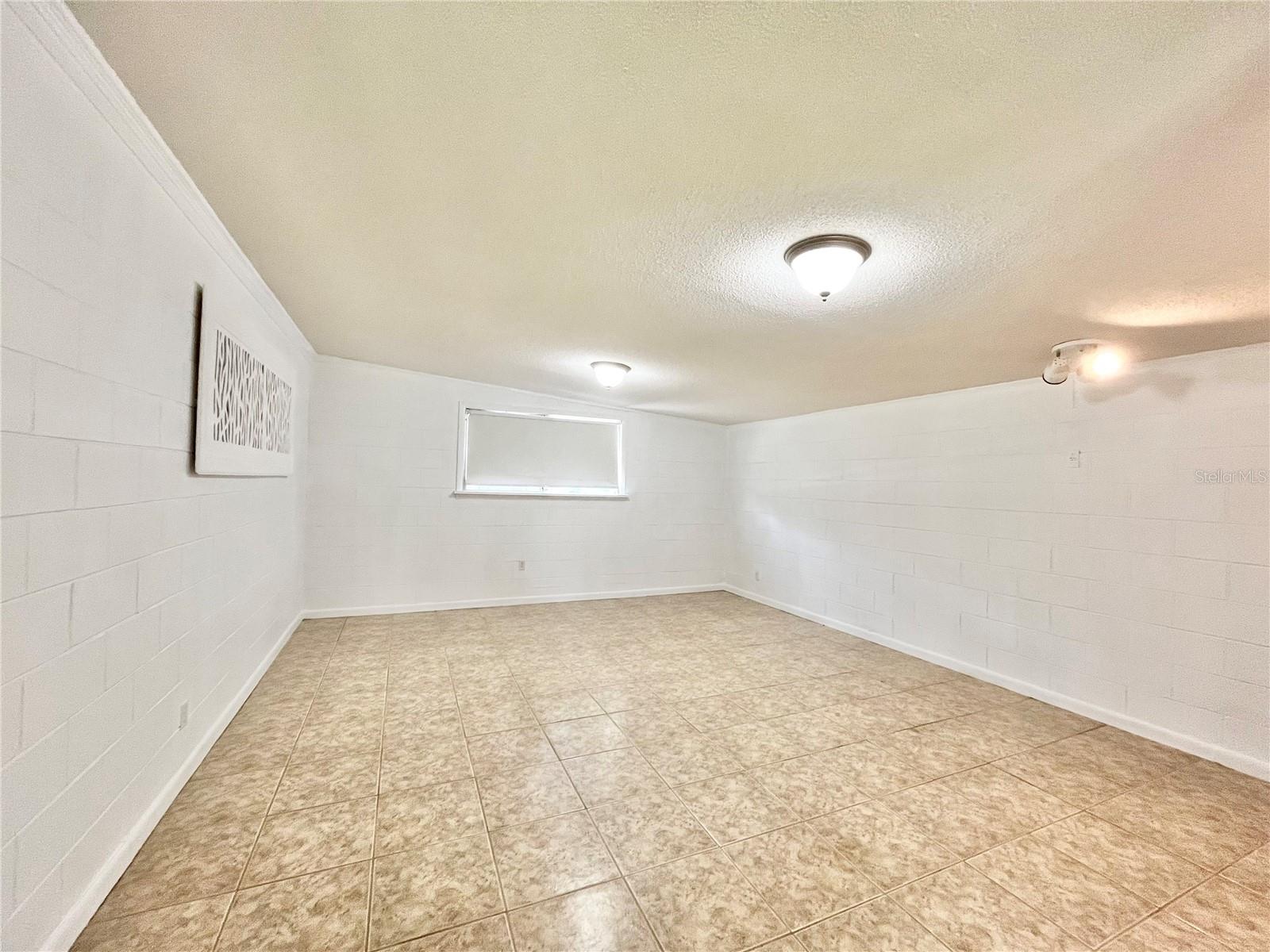 Image 15 of 42 For 6200 Appian Way
