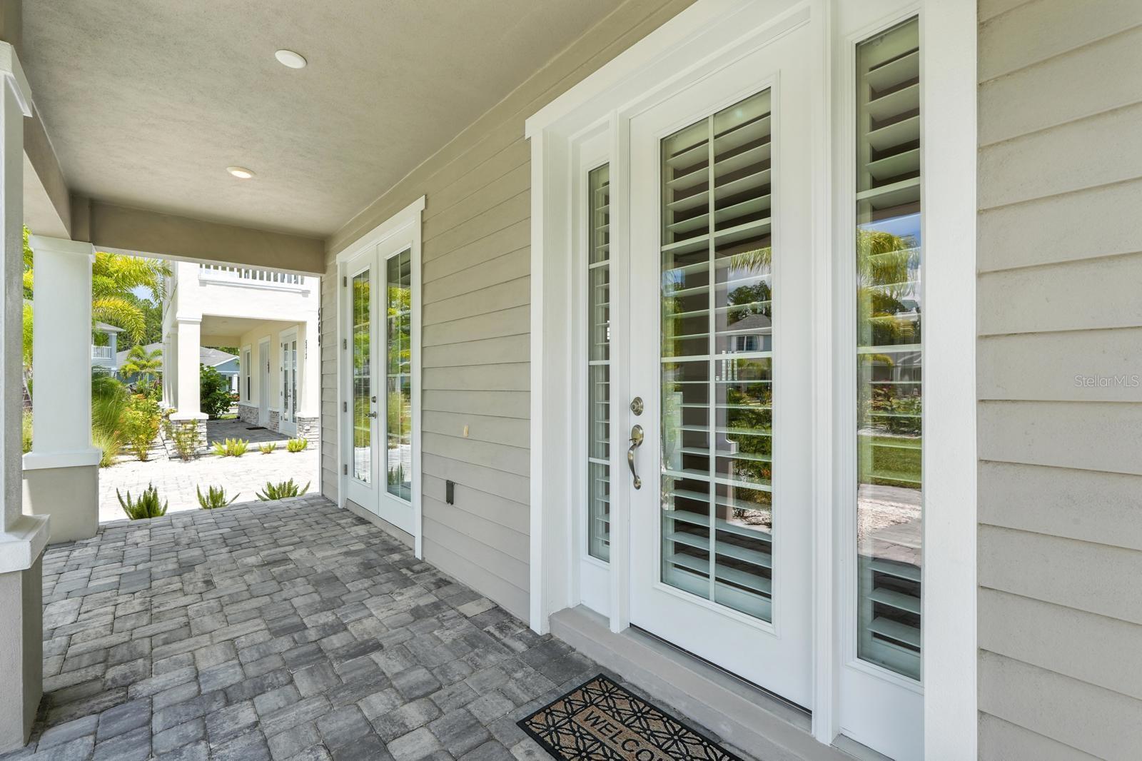 Image 3 of 47 For 569 Venetian Palms Boulevard