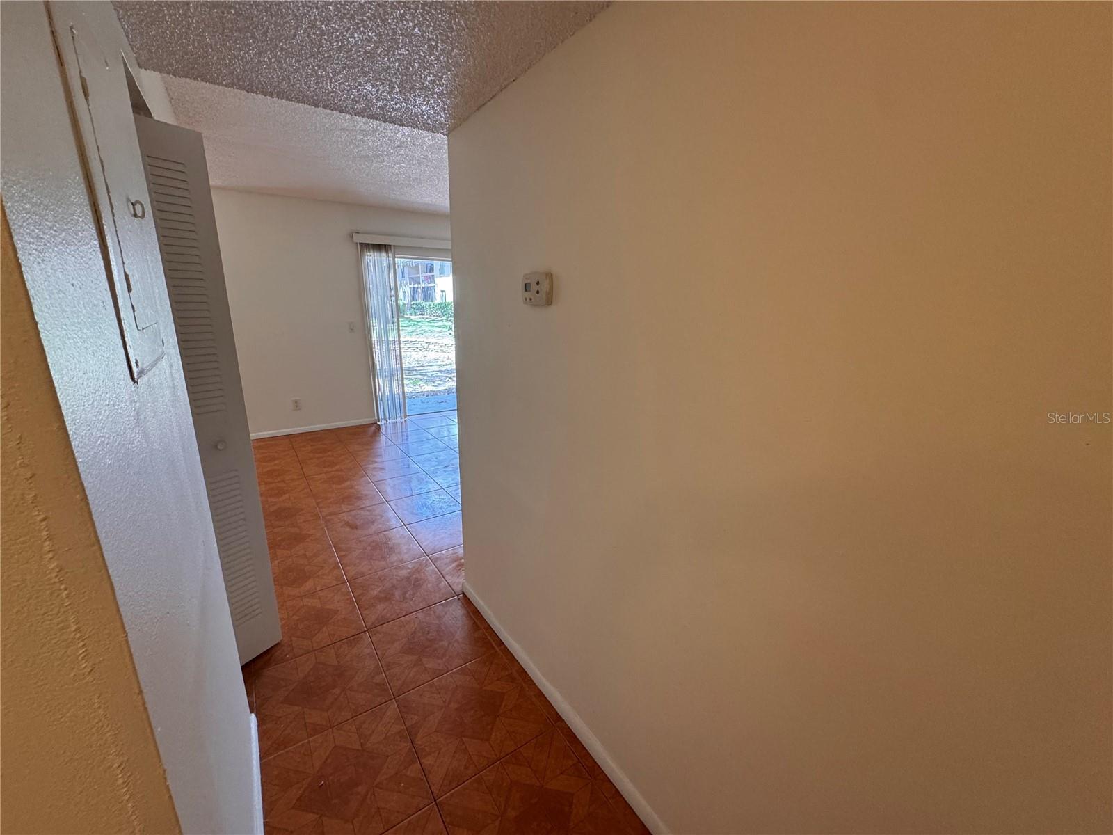 Image 12 of 21 For 5504 Pokeweed Court 154