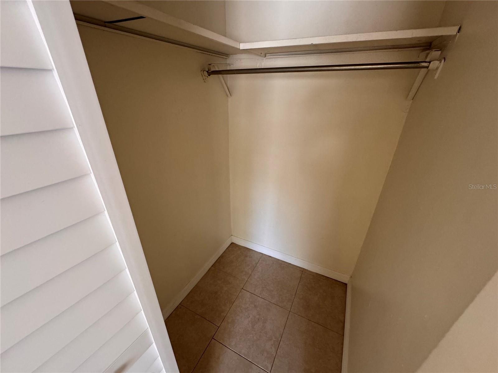 Image 20 of 21 For 5504 Pokeweed Court 154