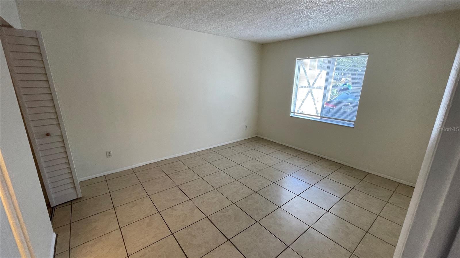 Image 4 of 21 For 5504 Pokeweed Court 154